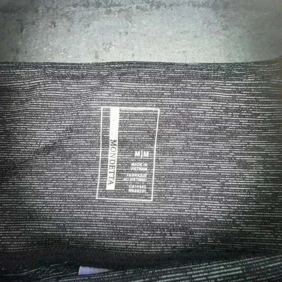 Medium Mondetta yoga band  micro stripe stretch skirt grey/ black.Slight Hi/ lo - Picture 3 of 9